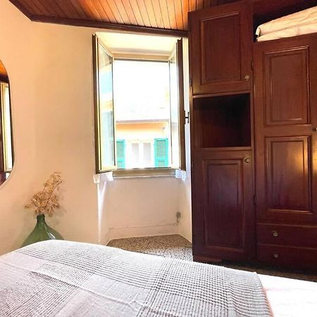 Historic Downtown Home By The Sea With King Bed Monterosso al Mare Luaran gambar