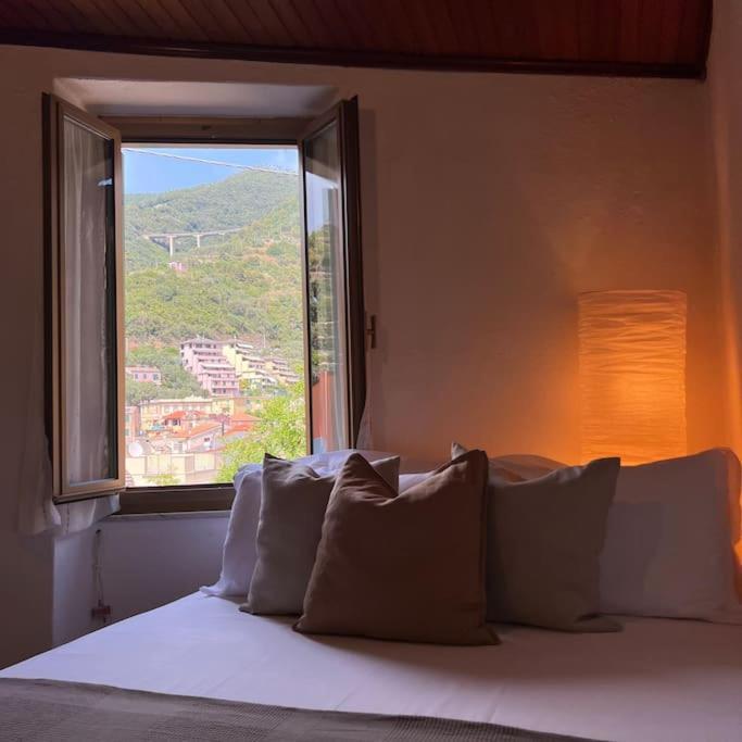 Historic Downtown Home By The Sea With King Bed Monterosso al Mare Luaran gambar